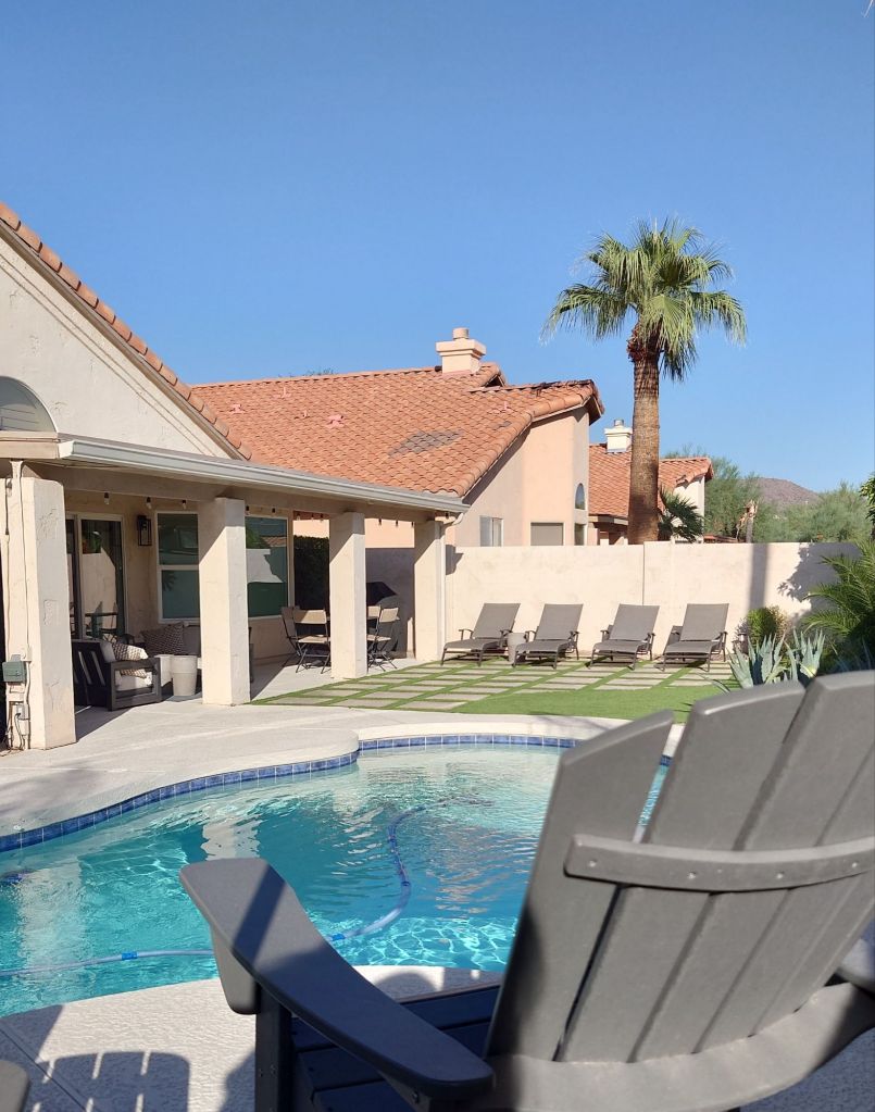 20241003_160552~27586309435385372785.